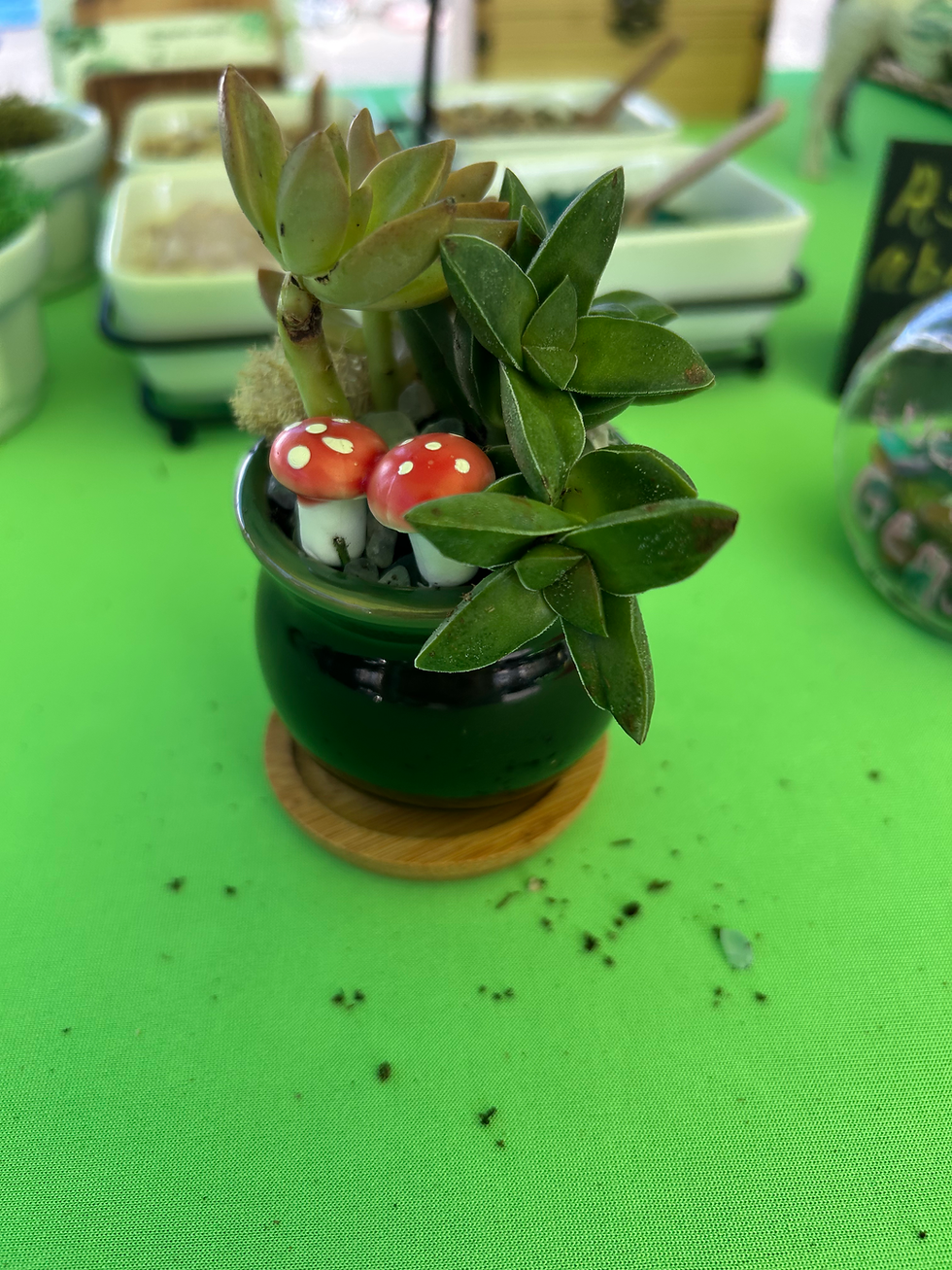 Green Bowl Animal Pot